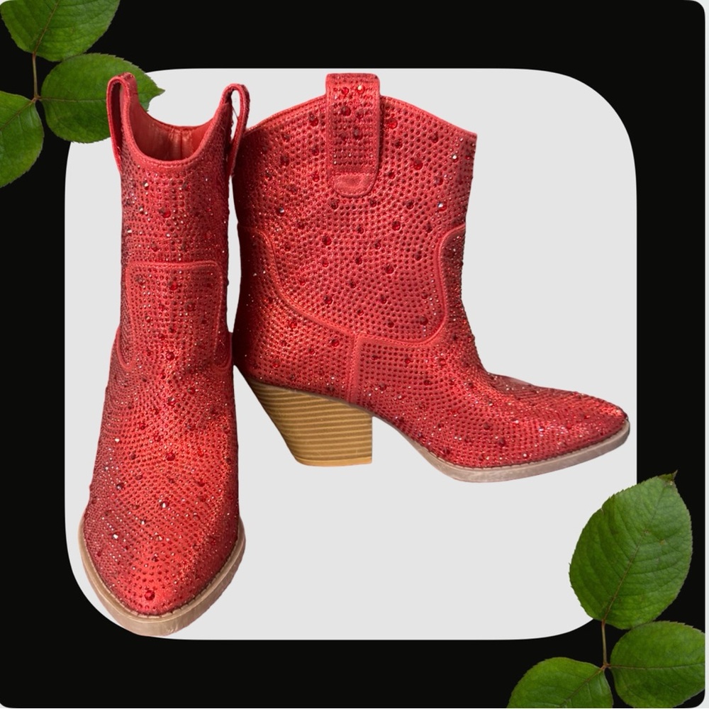 Forever SIZE 7 Red Western-Style Cowboy Women's Boots